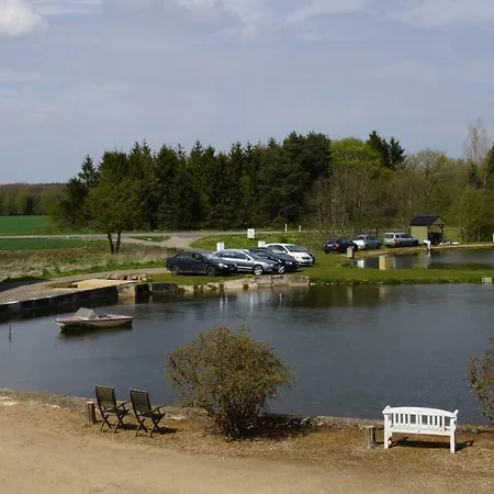 Truust Mill Fishing Park Farvang